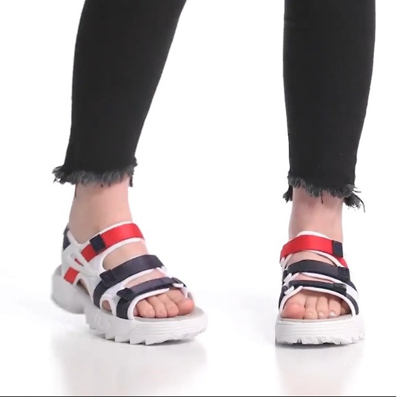 fila disruptor taping platform sandal